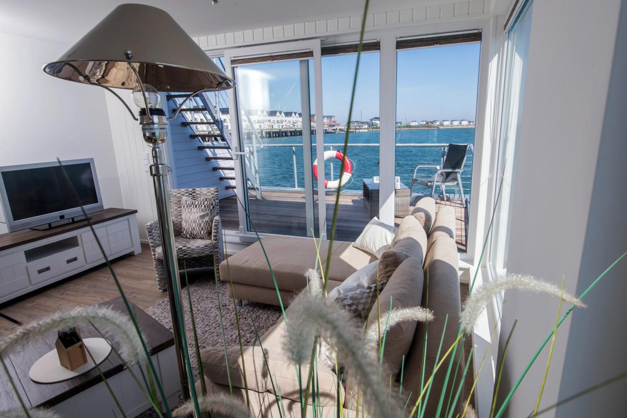 Schwimmendes Ferienhaus Antares One By Seeblick Ferien Oro, Rundum Wasser, Sauna Olpenitz Extérieur photo
