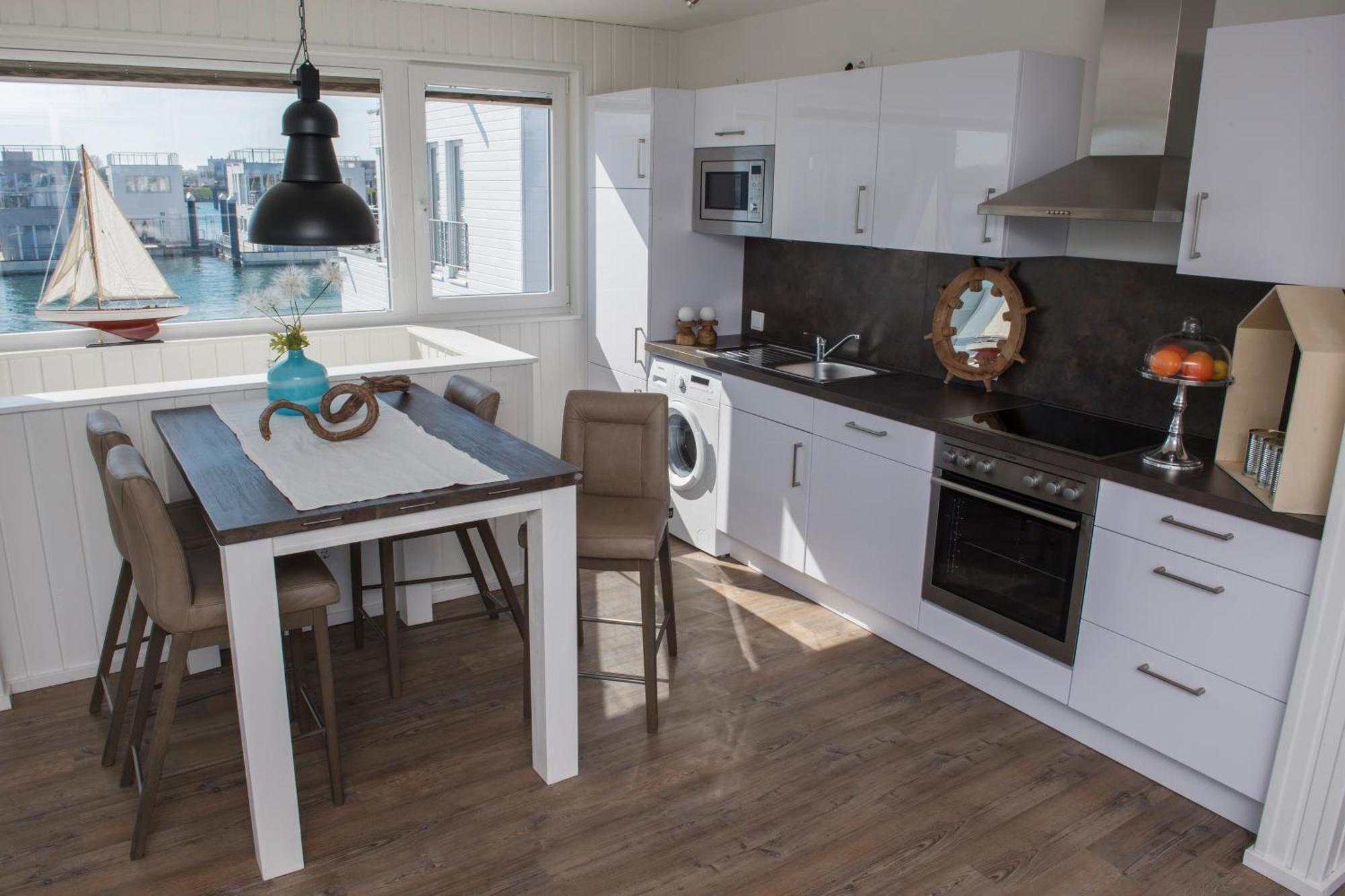 Schwimmendes Ferienhaus Antares One By Seeblick Ferien Oro, Rundum Wasser, Sauna Olpenitz Extérieur photo